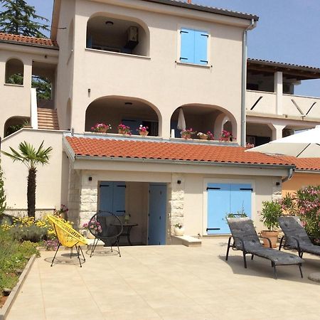 Apartment Tin Pinezici  Exterior photo